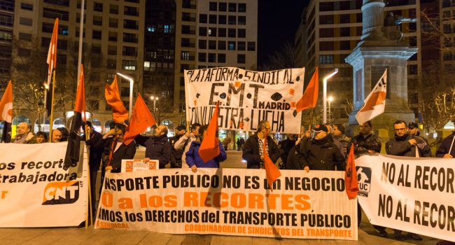 Concentración de las y los trabajadores de AUZSA. Foto: Pablo Ibáñez (AraInfo)