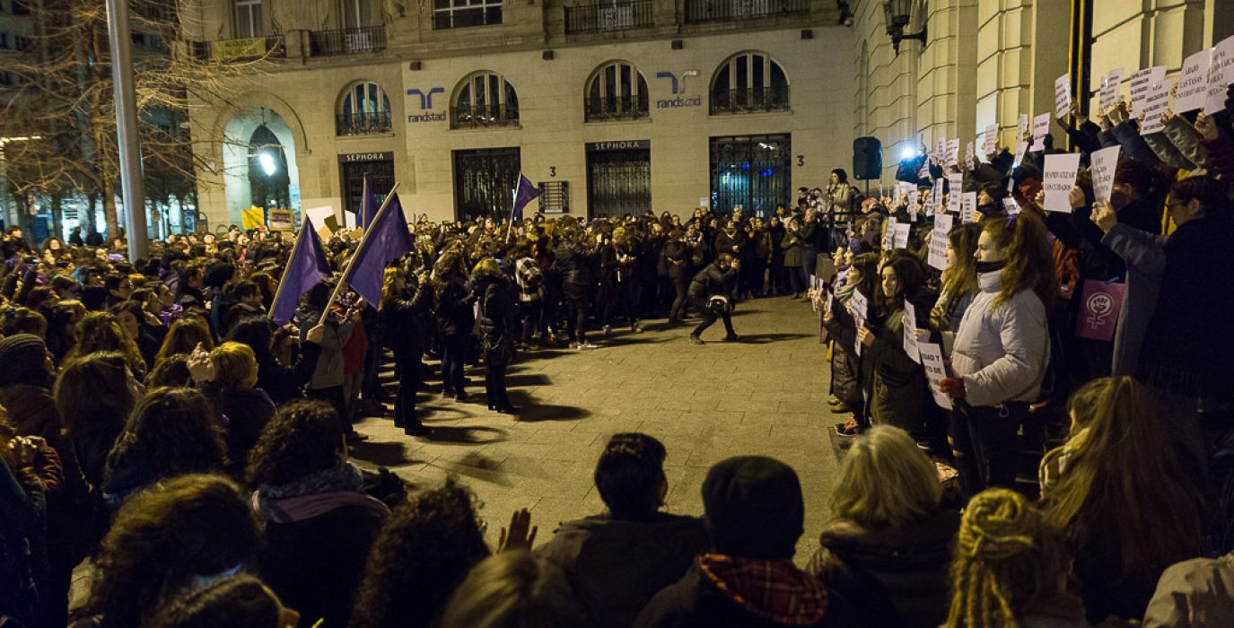 Concentración al comienzo de la jornada del 8M en Plaza España |Foto: Pablo Ibáñez