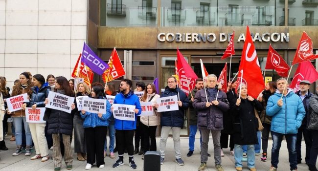 Concentración en Teruel en homenaje a Belén, trabajadora asesinada en Extremadura en un centro de protección y reforma | Foto: SOS Refor