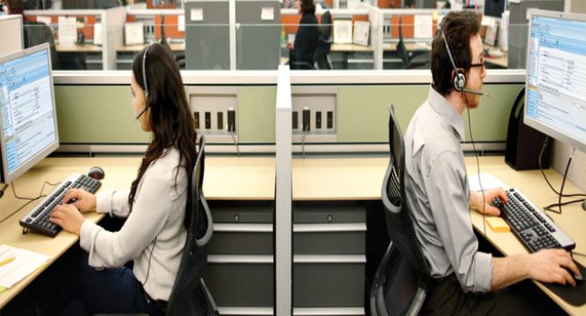 Contact-center-two-agents-1024