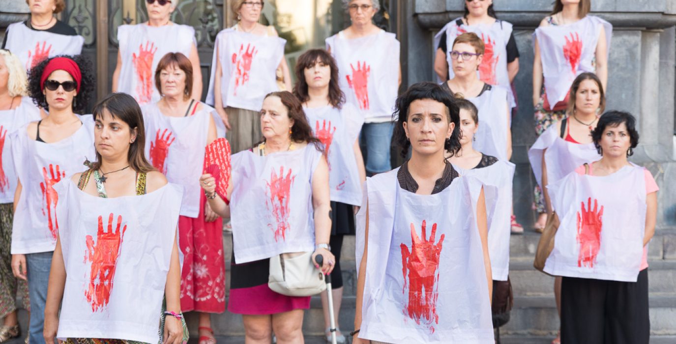 Concentración en Zaragoza contra la violencia machista. Foto: Pablo Ibáñez (AraInfo)