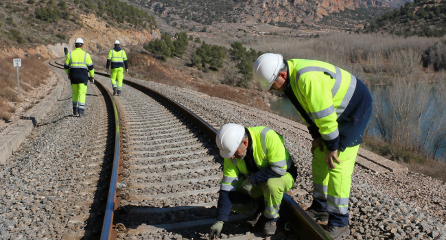 Trabajos en el Corredor ferroviario Cantábrico-Mediterráneo | Foto: CARTV