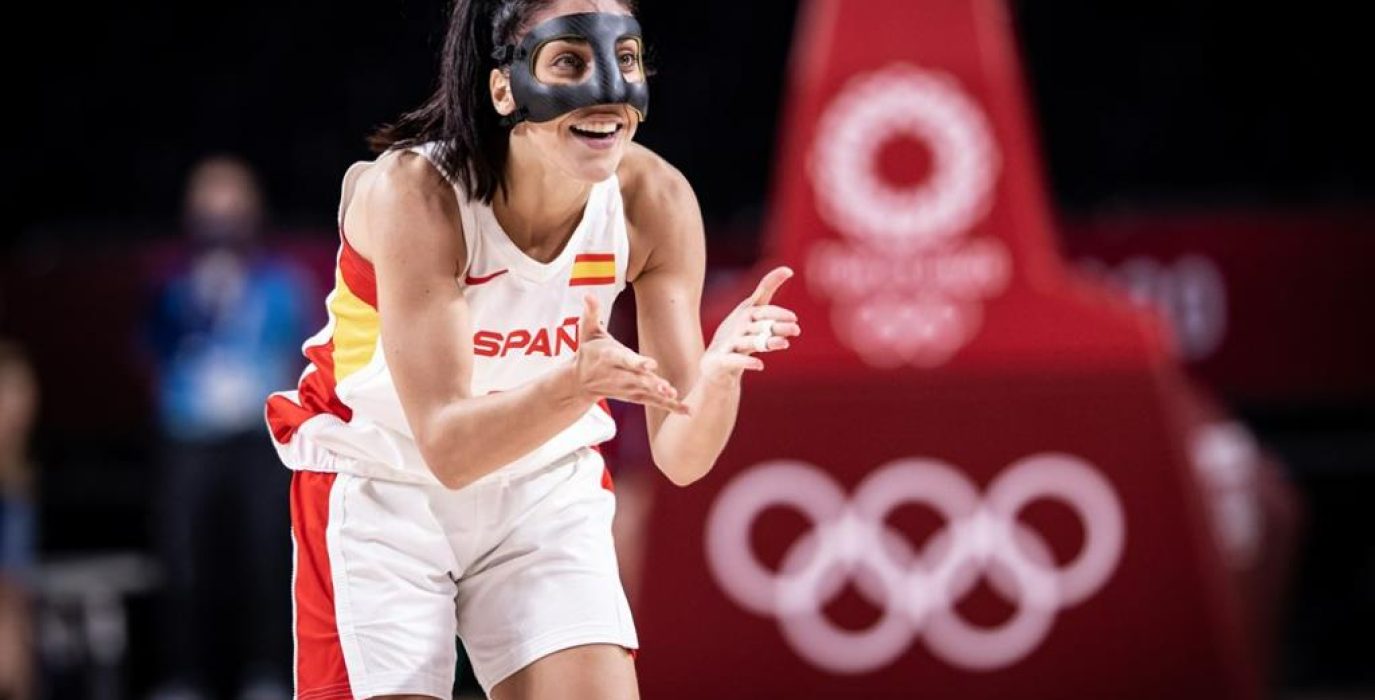 La base aragonesa, Cristina Ouviña, durante un partido de los Juegos de Tokio 2020. Foto: FEB.es