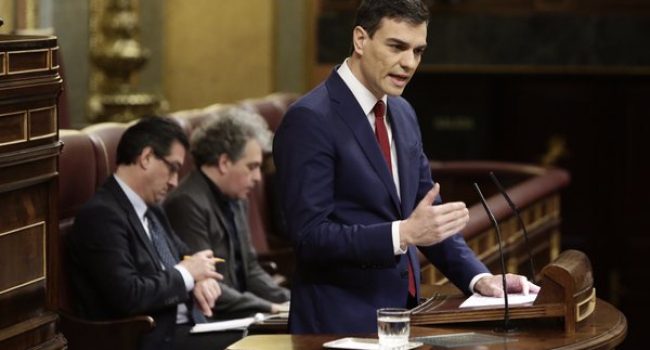Pedro Sánchez en la segunda sesión del debate de su fallida investidura en 2016. Foto: Congreso