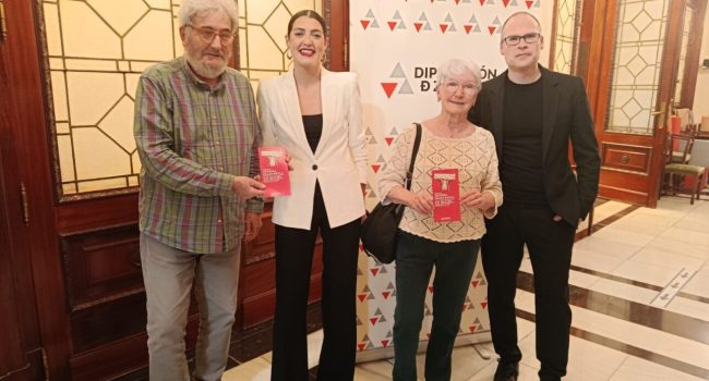 Nerea Marín junto a Natividad Camacho, Carles Vallejo y Adolfo Burriel durante la jornada en la DPZ.