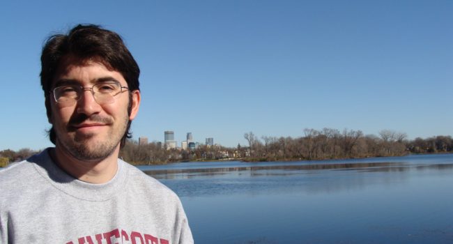 Millán Díaz, coordinador del ciclo "Economía solidaria y uso ético del dinero".