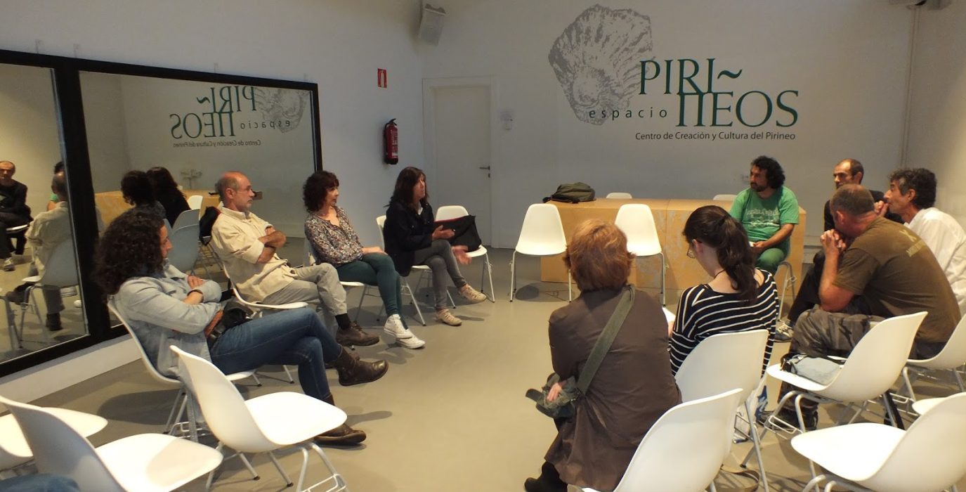 Aragón Sí Puede-Graus, en asamblea. Foto: Aragón Sí Puede.