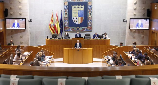 Lambán durante el debate del pasado año. Foto: Cortes