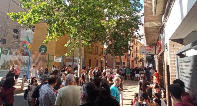 (Archivo) Concentración por el desahucio de Samanta en Zaragoza, julio de 2025 | Foto: SIZ