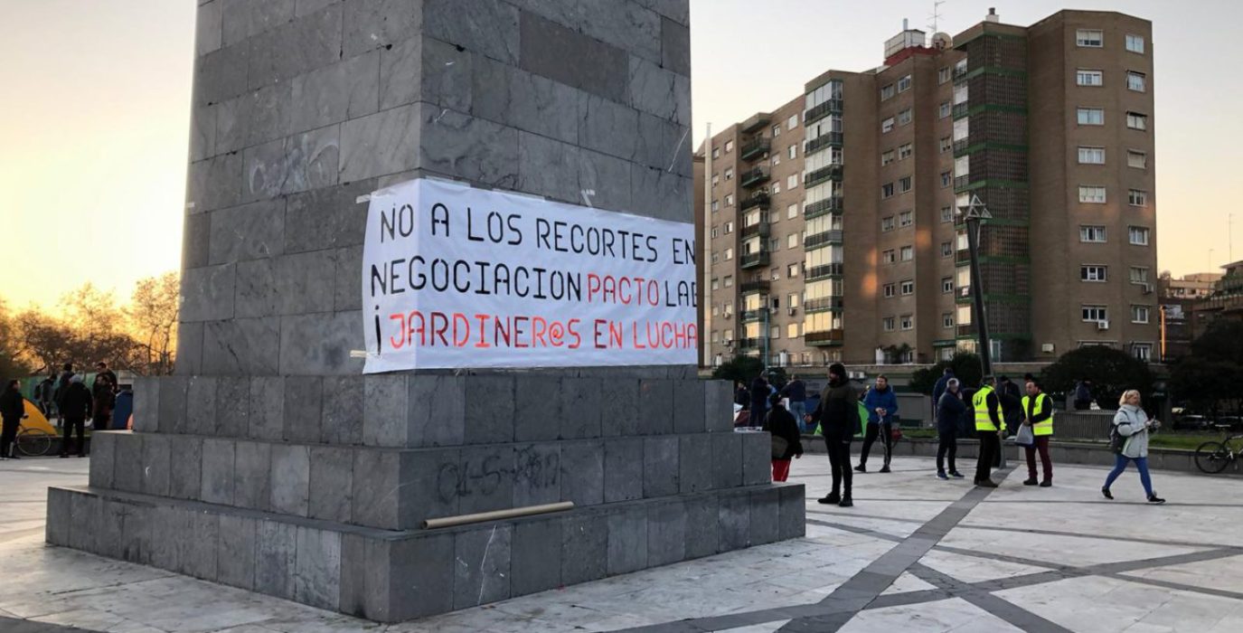 Pancarta en Zaragoza durante la huelga de las y los jardineros en 2020.