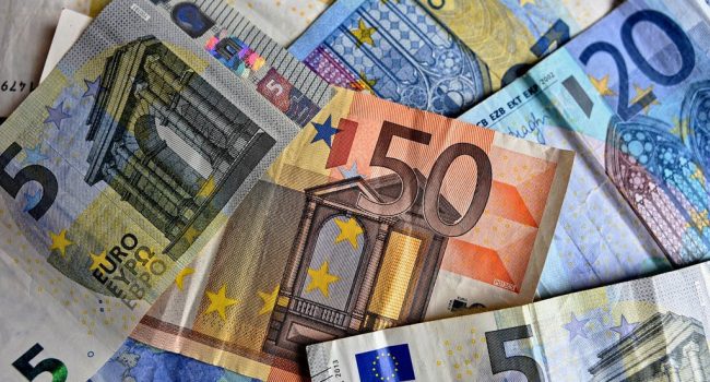 Dinero Foto Pixabay