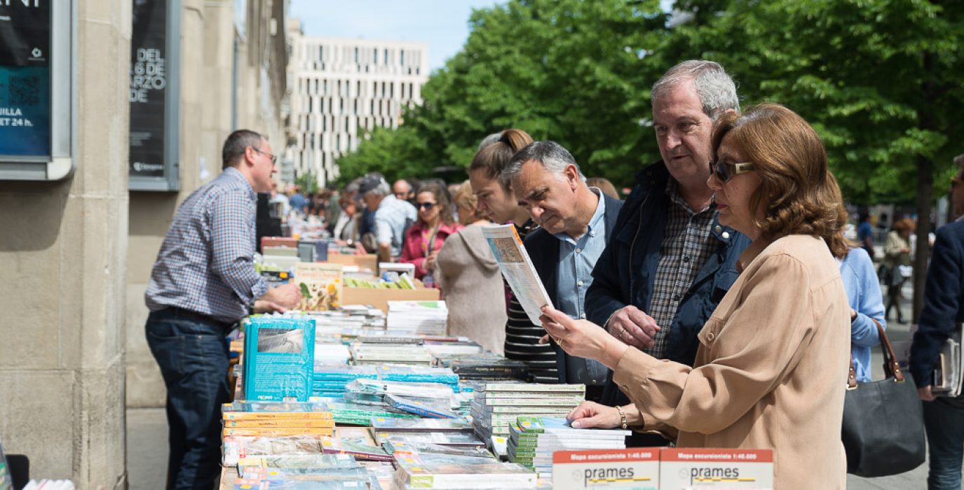 Los libros tomarán el Paseo de la Independencia. Foto: Pablo Ibáñez (AraInfo)