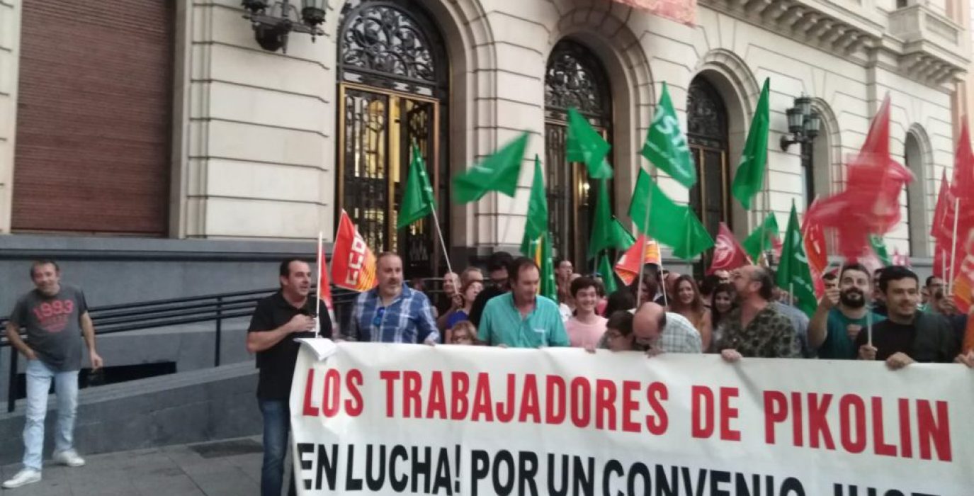Concentración de la plantilla de Pikolin en 2019
