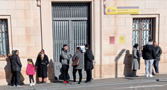 deficiente atención en la Administración del Estado