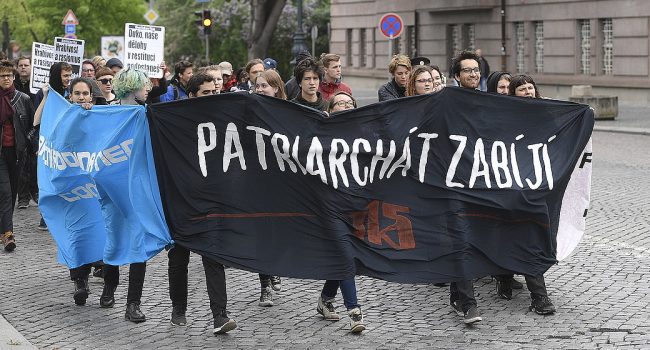 Movilización feminista en Eslovaquia en contra de la ley. Foto: Amnistía Internacional