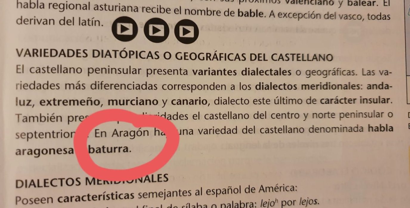 Libro de la Editorial Castels. Foto: @raulolivan