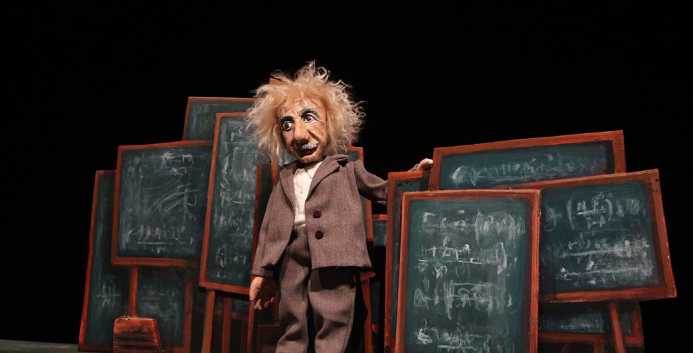 Einstein2