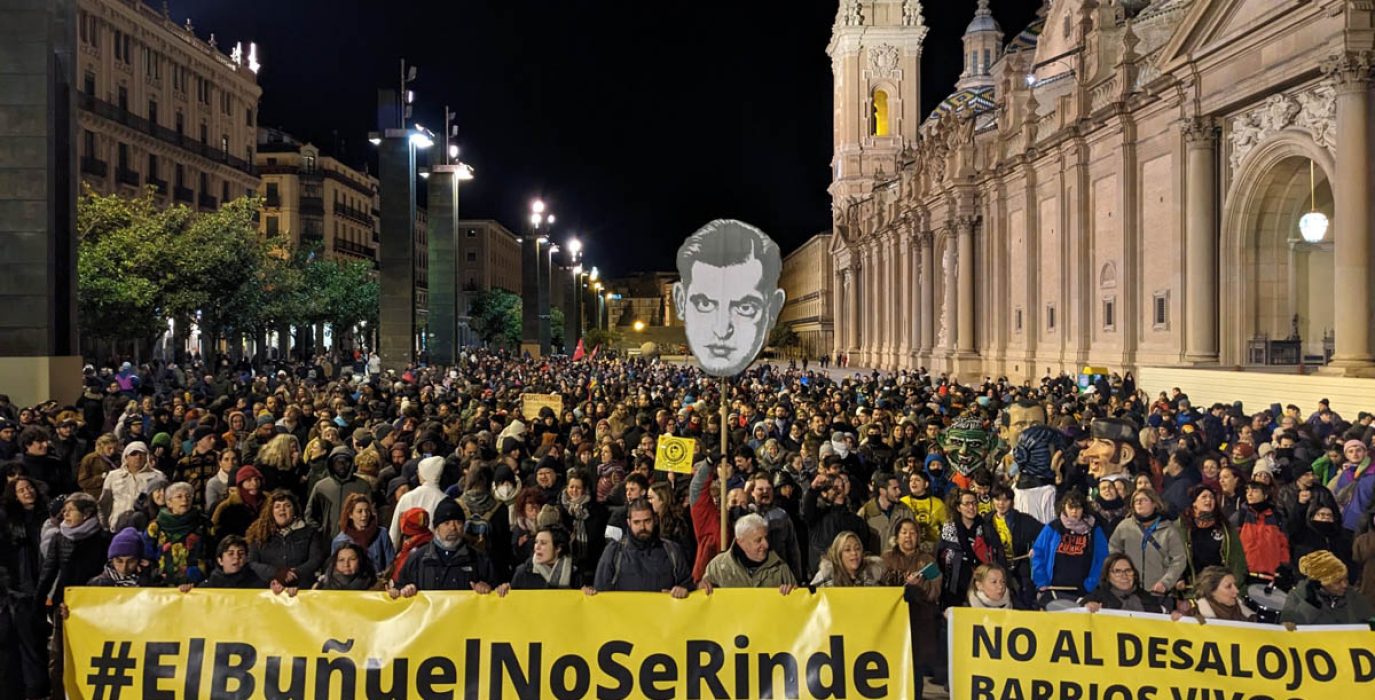 Una de las multitudinarias manifestaciones celebradas en Zaragoza el pasado invierno en defensa del CSC Luis Buñuel | Foto: Rocío Durán (AraInfo)