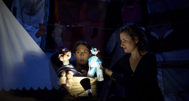 Ruth Garcia y Mireia Fernández en “El molinillo mágico”.