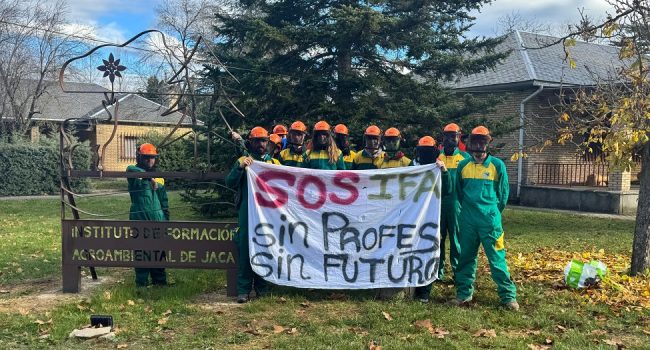 El alumnado del Instituto de Formación Agroambiental protesta contra el cese de docentes 1