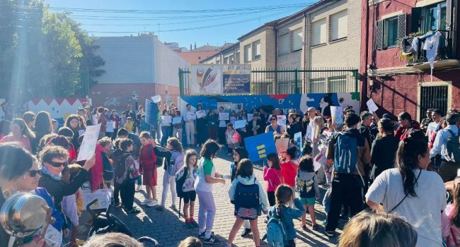 El colegio Tenerías se manifiesta por su futuro