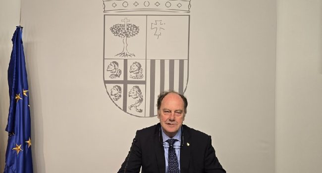 El director general de Función Pública del Gobierno de Aragón DGA, Antonio Villacampa, durante la rueda de prensa en el Pignatelli | Foto: DGA