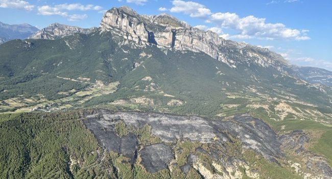 La DGA declara el incendio en O Pueyo d’Araguás como “controlado”