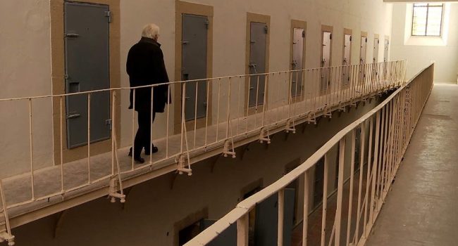 Chato Galante en un fotograma de 'El silencio de otros'.