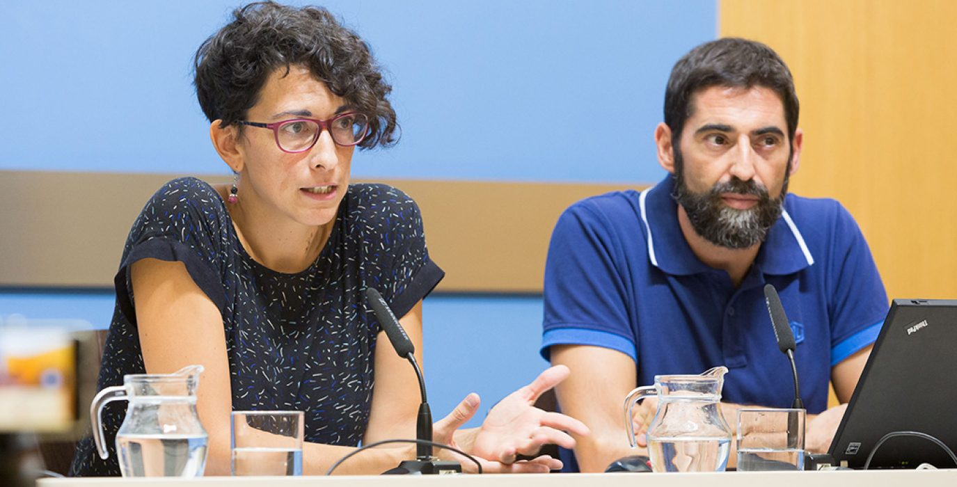 Elena Giner en la presentación del "Estudio diagnóstico colaborativo sobre participación ciudadana en Zaragoza”. Foto: Miguel G. García | AZ.