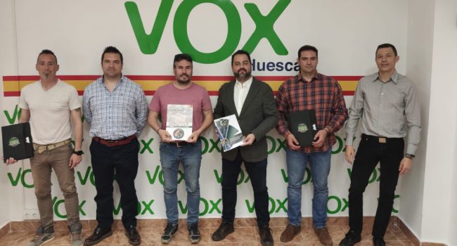 Encuentro de Jusapol con Vox en Uesca | Foto: Vox