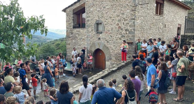 Entrada al teatro de la Casa de los Títeres donde se va a realizar el festival