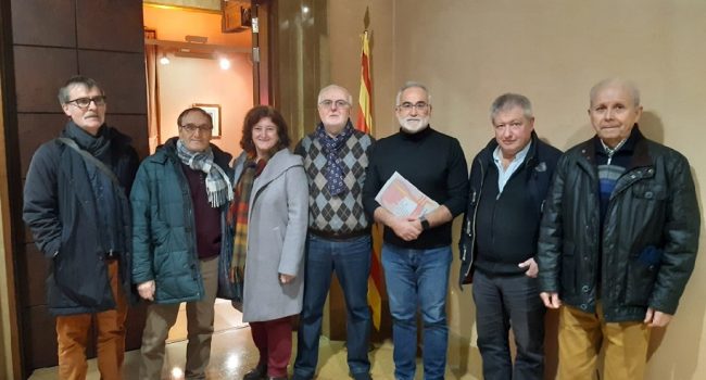 Rolde de Estudios Aragoneses Consello d'a Fabla Aragonesa Institut d'Estudis del Baix Cinca Associació Cultural del Matarranya Entregan al Chusticia una queja sobre la situación del aragonés y el catalán