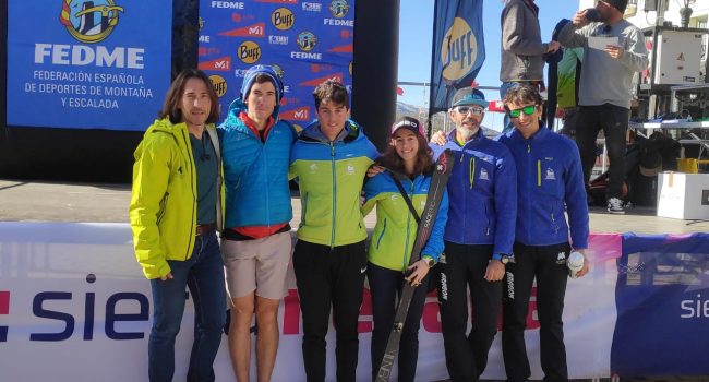 Equipo de esquí de montaña de la FAM.