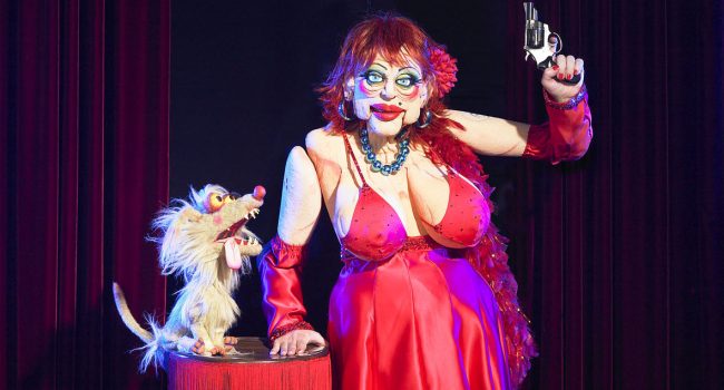 Es-puto cabaret.