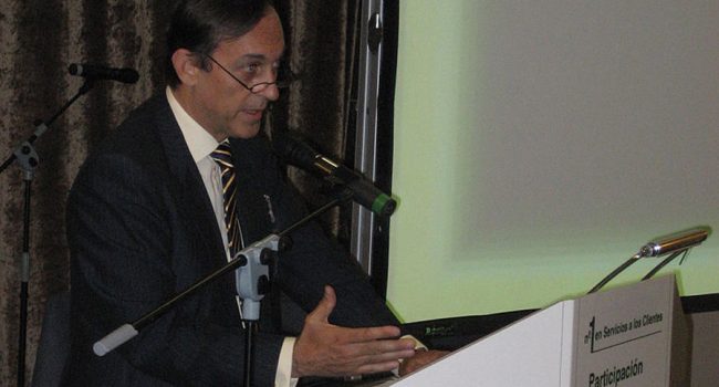 Estanislao Rodríguez-Ponga, en una imagen de 2006. Foto: Koramchad Gandhi (CC BY-SA 4.0)