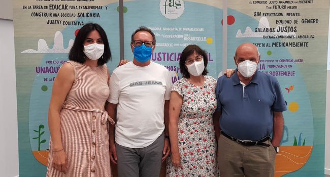 María Isabel Funes Serrano, José Luis Batalla Carilla, Julio Martínez Lanzán y Carmen Magallón Portolés durante la presentación de la campaña de la FAS.