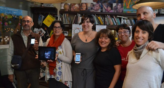 Representantes de la FAS durante la presentación de la campaña "Estamos conectad@s".