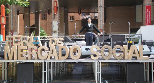 La plaza San Bruno se volverá a llenar de economía solidaria con la Feria del Mercado Social. Foto: AraInfo