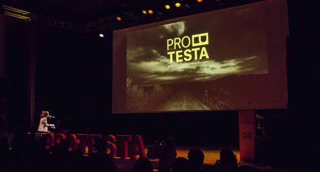Lu Rois en la final de la cuarta edición del Festival Protesta.