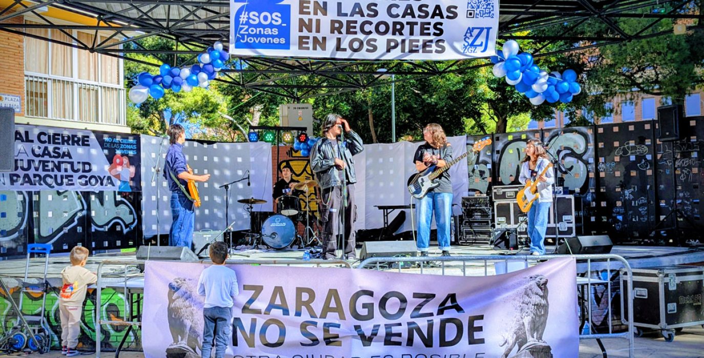 Soez, durante su actuación en el Festival SOS Zonas Jóvenes | Foto: Iker G. Izagirre / AraInfo