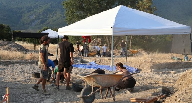 Forau de la Tuta Artieda Aragón avances sexta campaña arqueológica edificio termal mosaico romano 1