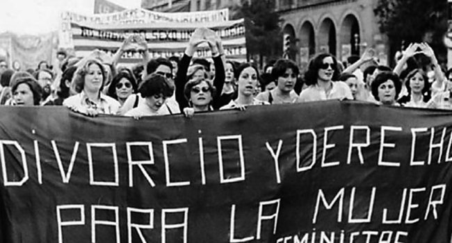 Fotografía Manifestación Feminista años 70 .