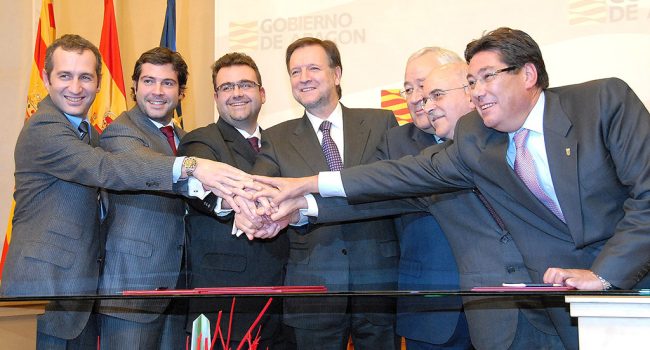 Los entonces presidente del Gobierno de Aragón, Marcelino Iglesias, y el vicepresidente, José Ángel Biel, presidieron el acto de firma del protocolo de colaboración entre el Gobierno de Aragón y la empresa International Leisure Development PLC (ILD) para la instalación del proyecto Gran Scala en Aragón. Foto: Gobierno de Aragón