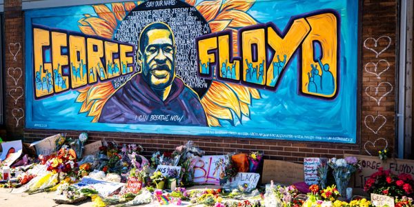 Mural en Minneapolis en recuerdo a George Floyd. Foto: @munshots (Unsplash)