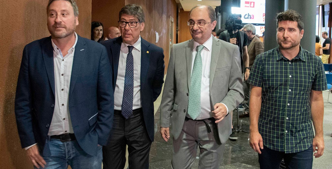 Soro, Lambán, Escartín y Aliaga, firmanetes del cuatripartito aragonés. Foto: PSOE Aragón