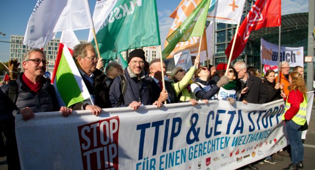Protesta contra los tratados CETA y TTIP.