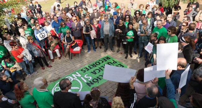 Homenaje a Antonio Aramayona en el parque Bruil de Zaragoza. Foto: Pablo Ibáñez (AraInfo)