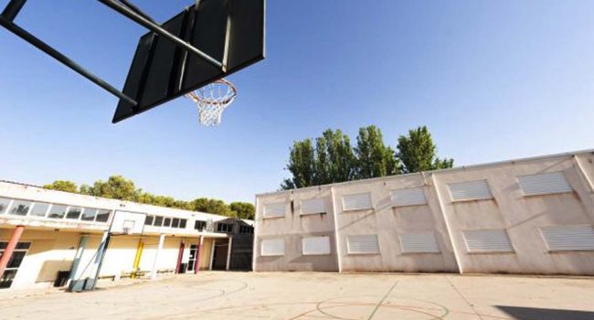 El patio del IES Cabañas. | Foto: iescabanas.es