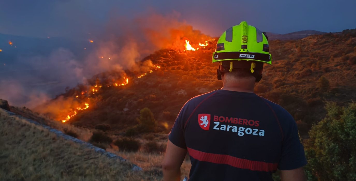 Las llamas cerca de Uncastillo | Foto: Bomberos de Zaragoza