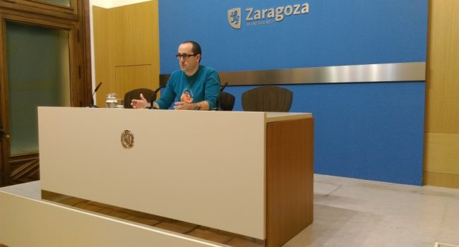 Alberto Cubero en rueda de prensa. Foto: Arainfo.